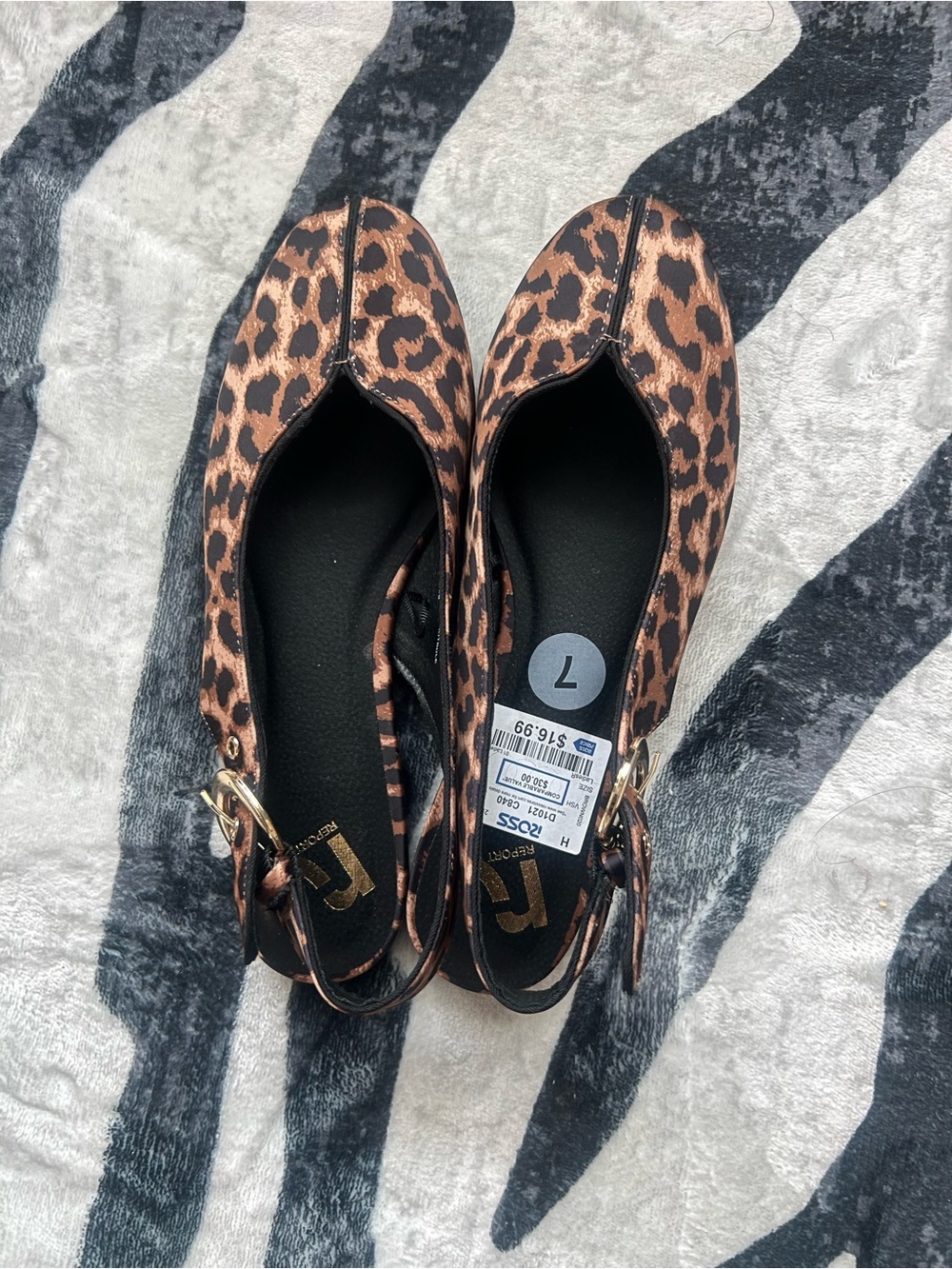 Report Cheetah Print Slingback Flats – Size 7